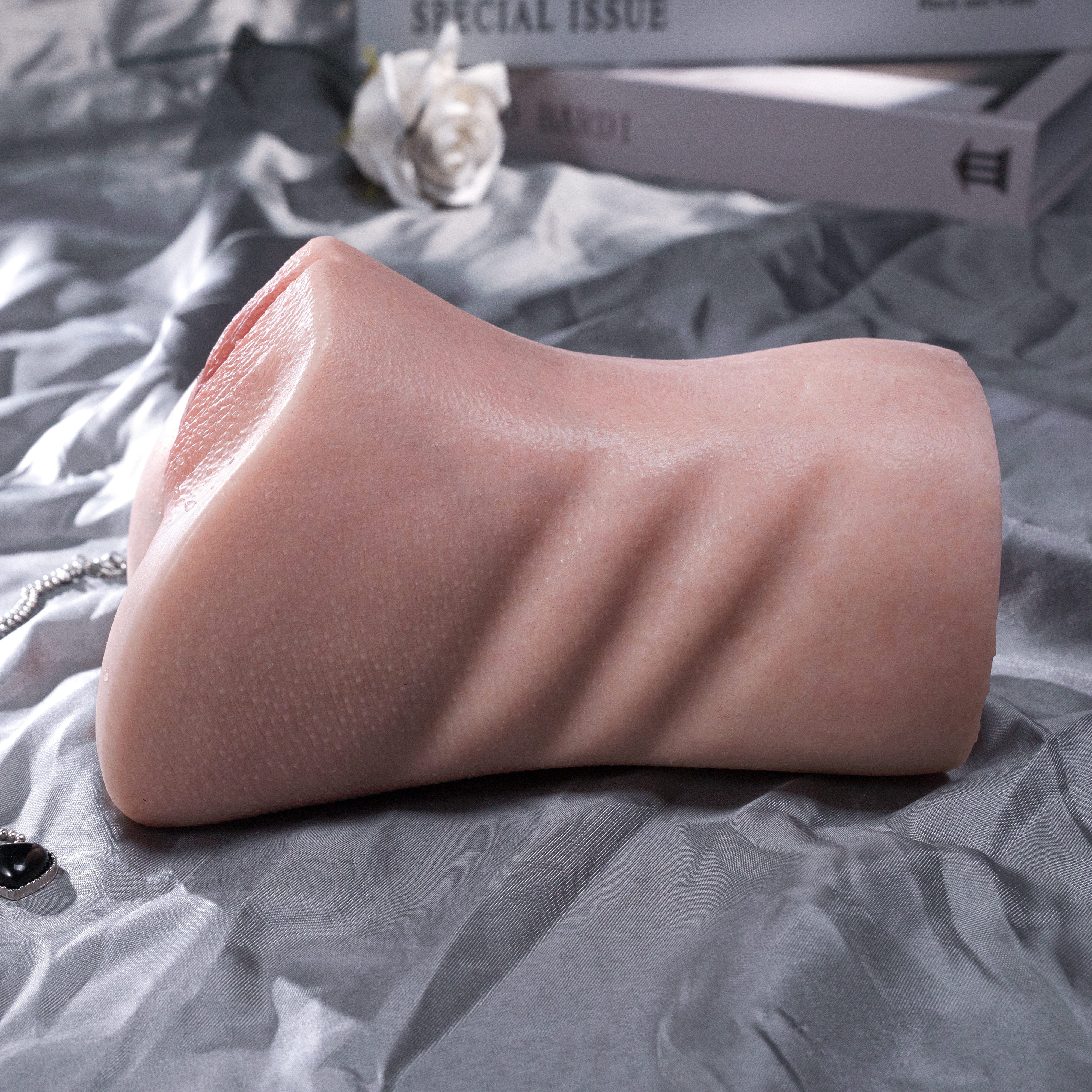  Side view of the masturbator's handle sectionRealistic Pocket Pussy Masturbator