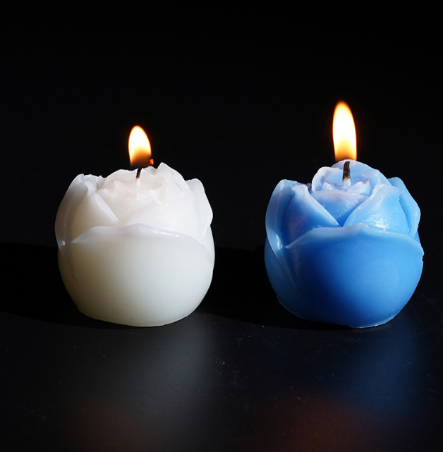 Low-Temperature Play Candle for couple BDSM - Romantic massage wax candles with white and blue rose designs.